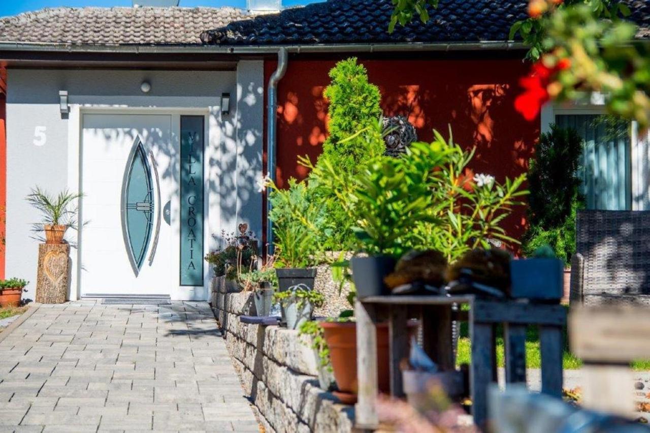 Villa Croatia & Restaurant Adria คลินเกนแบร์ก อัม มาน ภายนอก รูปภาพ